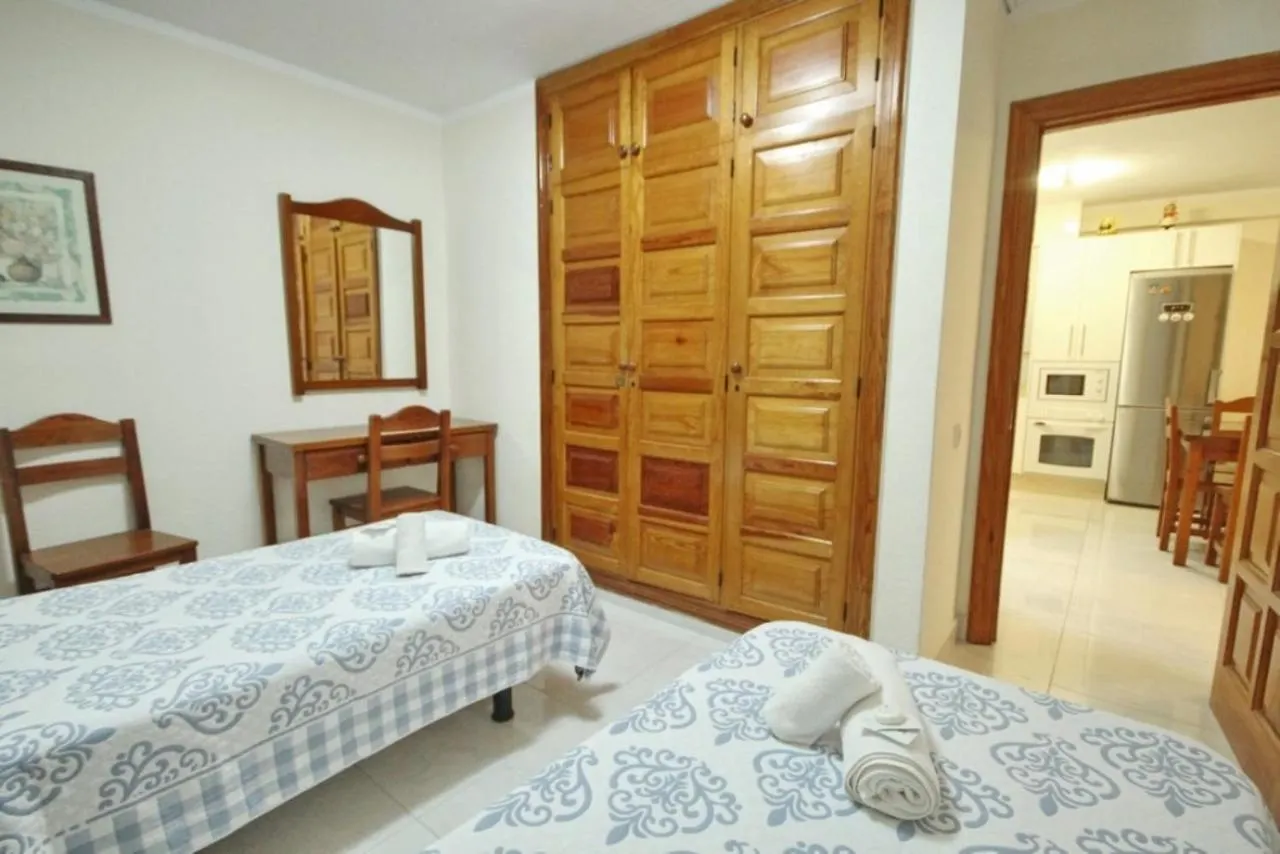 Two Bedroom Apartment In Beachfront Complex With Pool In Playa De Las Americas. 0*, Плая-де-лас-Америкас